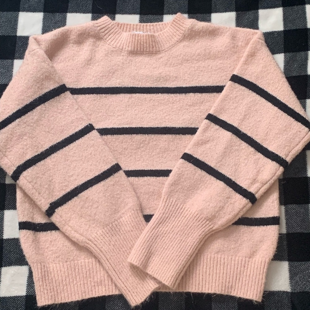 Women’s Double Zero Spicy Small Pink W/ Black Stripes Sweater - Picture 4 of 6